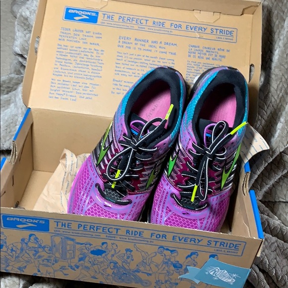 Brooks Shoes - Fantastic Brooks Glycerin 12 running shoes!